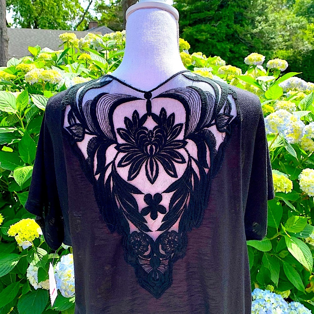 🎁 LOTUS BLOSSOM BEAUTY LT WT SS SWEATER  NWT